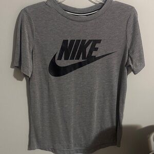 Nike Women's Gray Short Sleeve Tee
